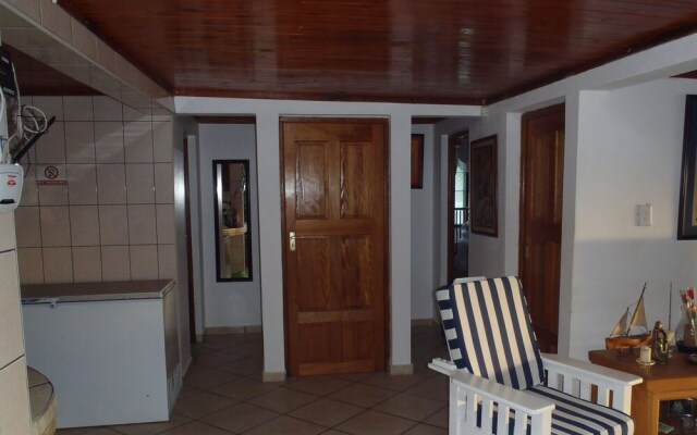 C-Mew Guesthouse