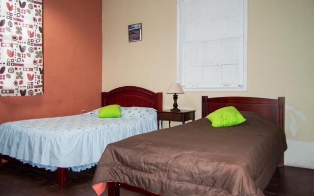 Discovery Quito Hostel