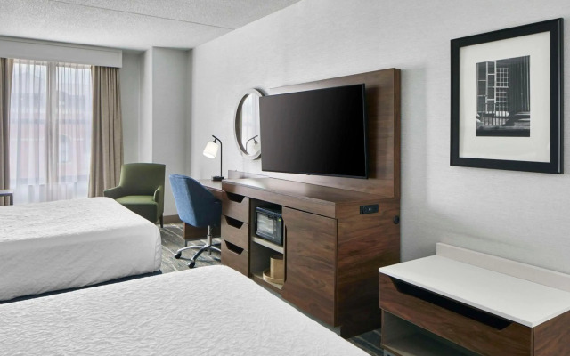 Comfort Suites Near Vancouver Mall