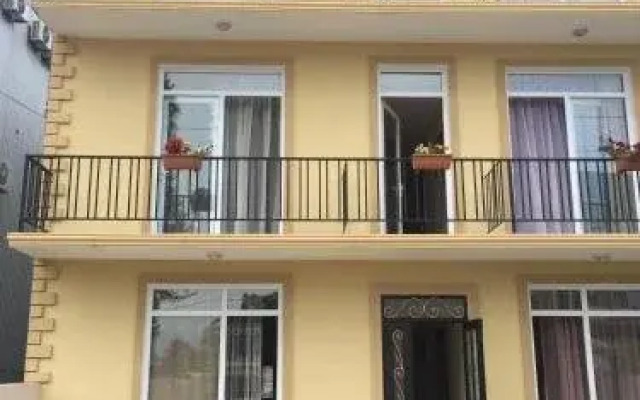 Semeinyi Otel V Kobuleti