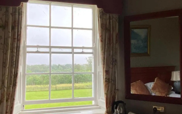 Liffey Valley House Hotel