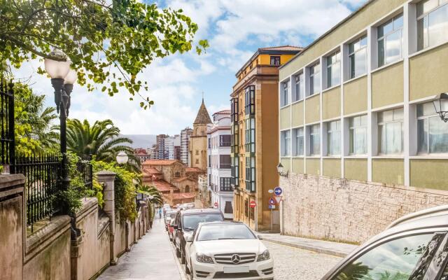 Charming Apartment in Gijón near Seabeach