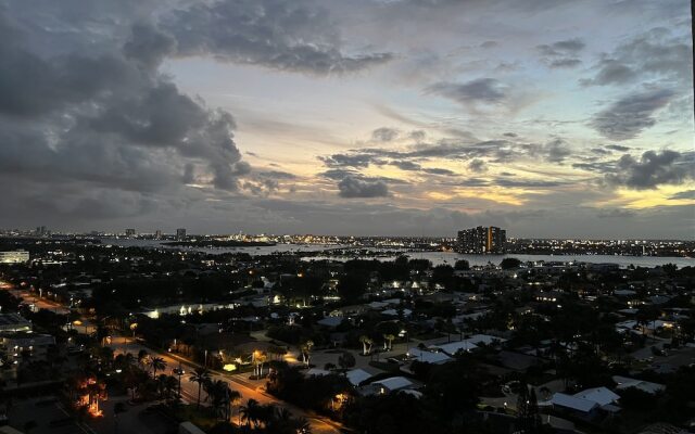 Palm Beach Singer Island Beach Resort Condos