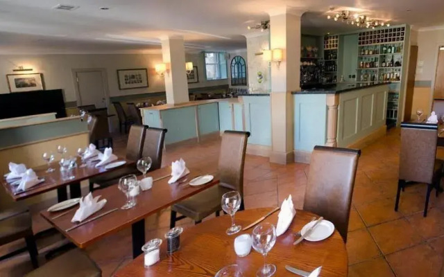 Parliament House Hotel