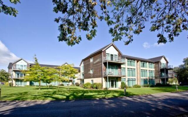 De Vere Cotswold Water Park Apartments