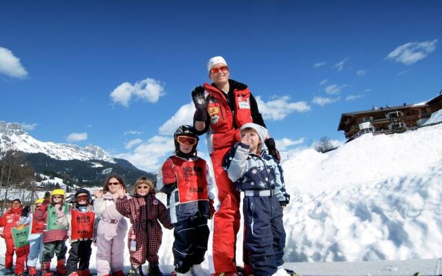 Sunlit Apartment Near Ski Area In Leogang