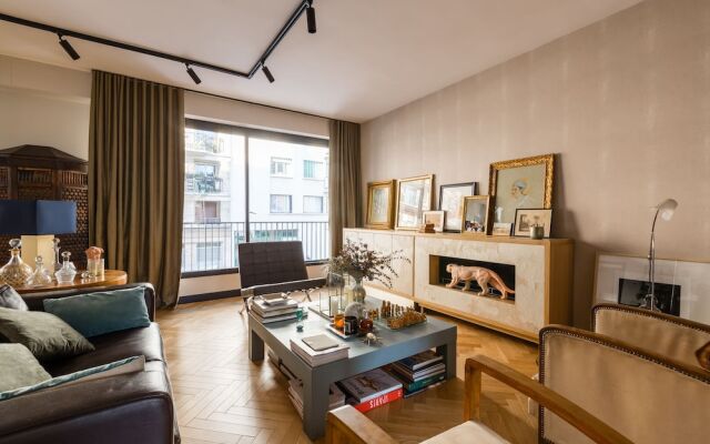 Bois de Boulogne Retreat