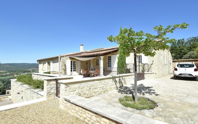 Luxurious Villa in Roussillon With Private Swimming Pool