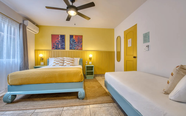Bocas Paradise Hotel