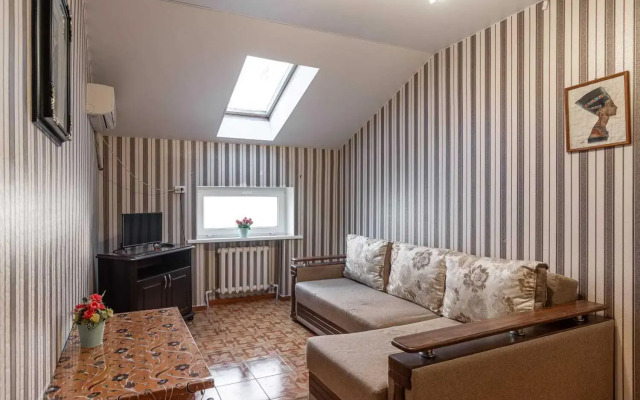 Отель на улице Островского, 4