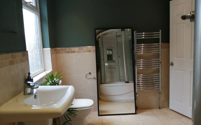 Ashanti Inviting Place Gateshead