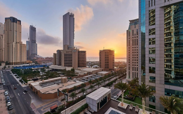 Beautiful 1BR with sunset view