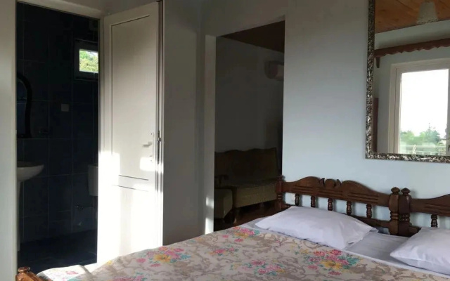 Guesthouse White Villa