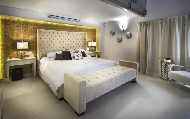 Total Opulence on the Beach, Huge Heated Pool, Sunken Bar, Sound System Throughout, VIP Service — фото 4