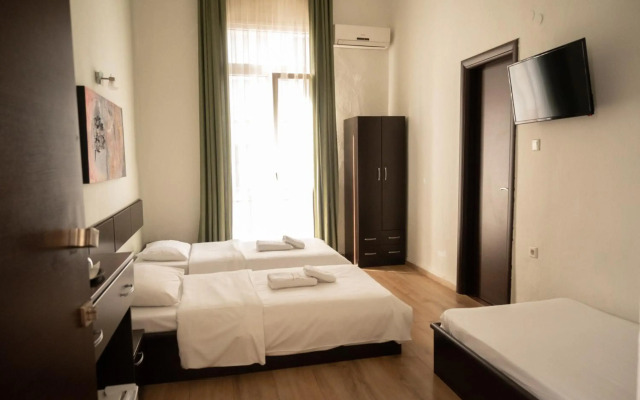 Hotel Ilisia