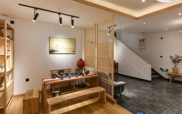 Yifangyan · Courtyard Light Luxury Hostel