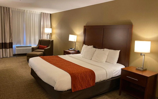 Comfort Inn Marina on the Monterey Bay