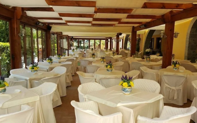 Agriturismo Borgo Santa Rosa