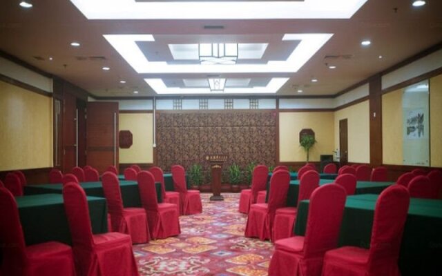 Lotus Huatian Hotel