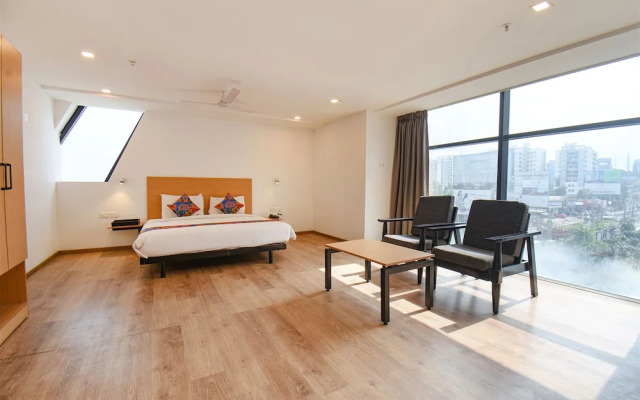 FabHotel Alpha Center