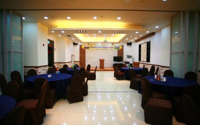 Gumi Hotel