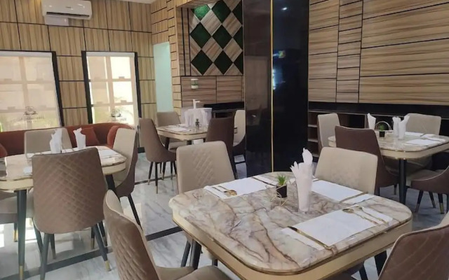 De Bullion Hotels and Suites