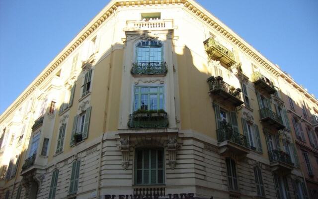 Enticing Apartment in Nice With Balcony