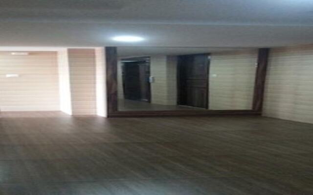 Room Maangta 113 @ Andheri East