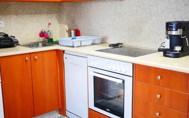 Villa Elias 1BR Upper Apt with Pool