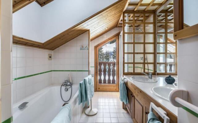 Appartement Méribel, 6 pièces, 12 personnes - FR-1-565-30