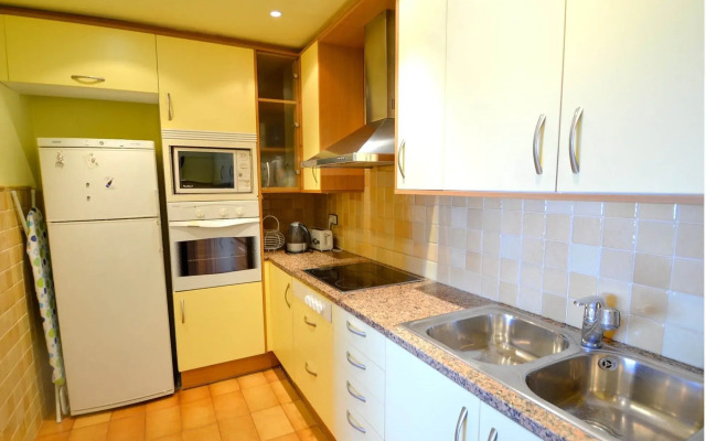 La Marina Sea Front Apartment by Hello Apartments Sitges