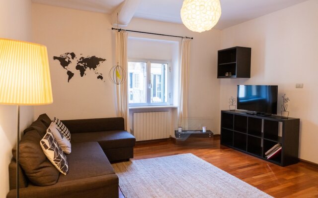 Τhe welcoming Rocchetto residence at 25m from P. Erbe