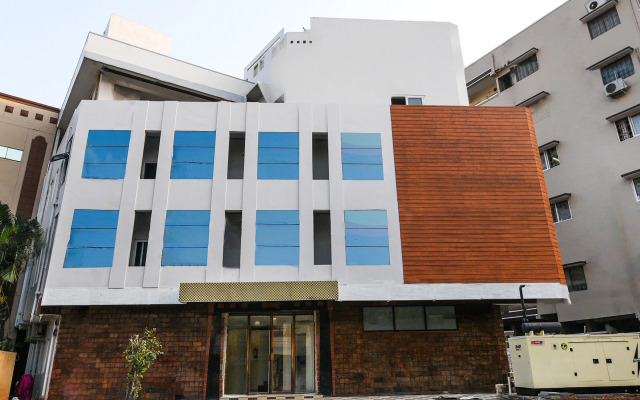 OYO Flagship 25071 Opp Amulya Hospital