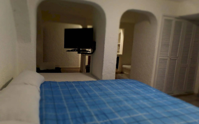 Ikaro Suites Cancun