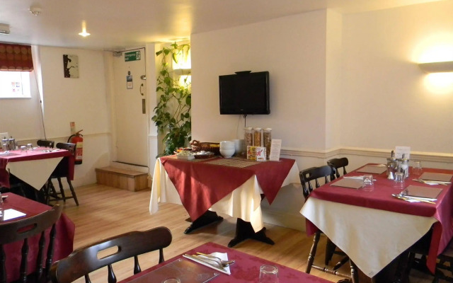 Crown Lodge Guest House