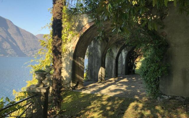 Villa Giudici Luxury apartment on the Lake