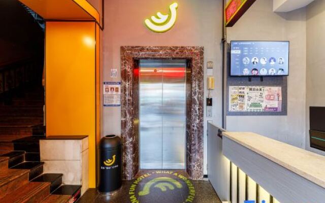 Banana FUN Hotel