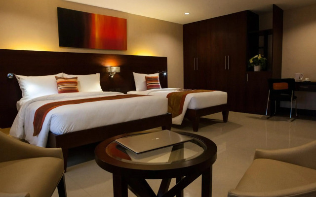 NS Royal Hotel