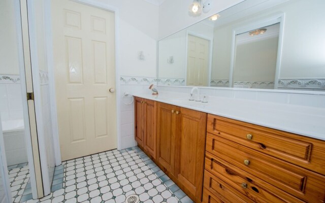 Whitesands Road, Unit 2/12