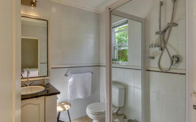 Explorer Guest House