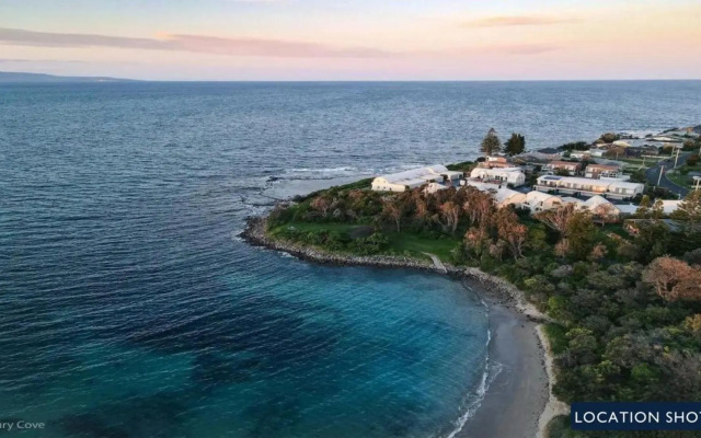 The Penguins Head - across from the beach