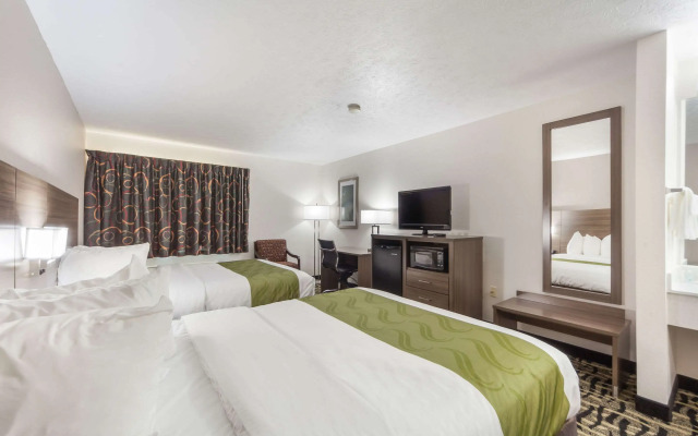 Quality Inn & Suites Omaha Chalco