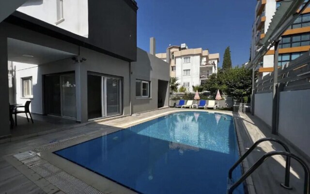 Sema Villa in Kyrenia, 4 Bedroom Villa, Sleeps 8