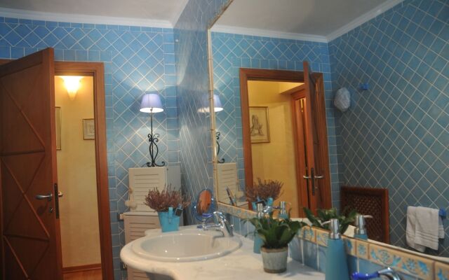Very Cozy, Comfortable "lanthana" Villa on 2 Floors, Independent