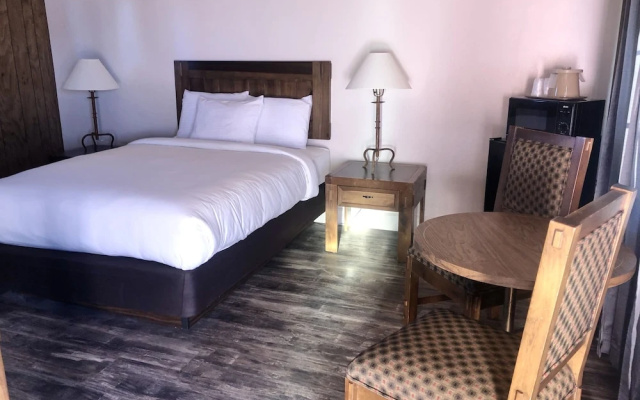 Reed's Lodge