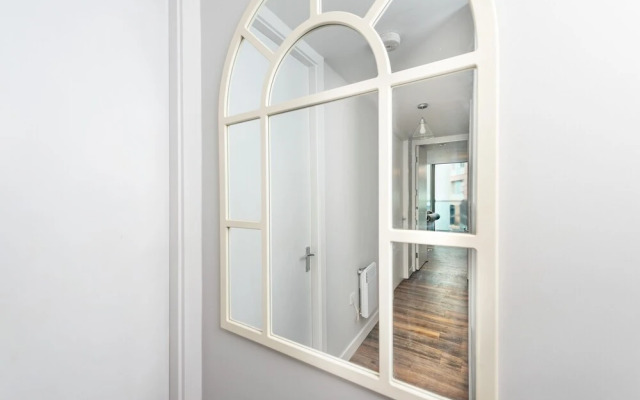Free Parking, Balcony, Modern, 2 Bed, Citycentre