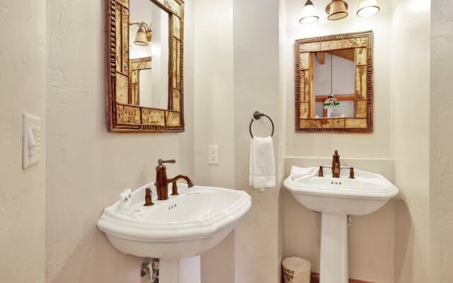 Wolf Creek Castle #2202