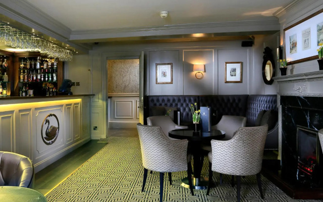 Macdonald Compleat Angler