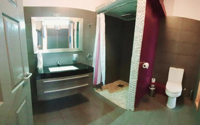 Bennetts Hotel