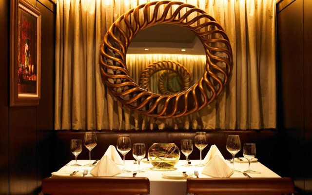 The Shelbourne, Autograph Collection